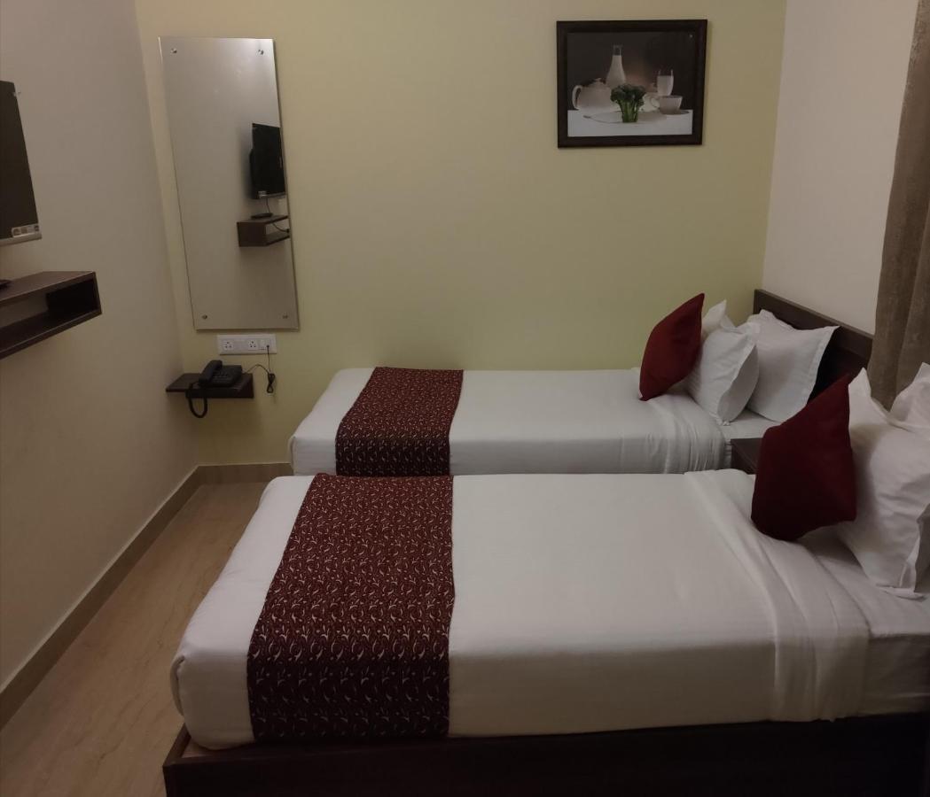 Hotel Bangalore Airport Inn, Near Kempegowda Airport, Airport Pickup & Drop Available 24X7 Devanahalli エクステリア 写真